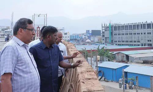 சேலம் பழைய பஸ் நிலைய மறுசீரமைப்பு பணிகளை கலெக்டர், கமிசனர் ஆய்வு