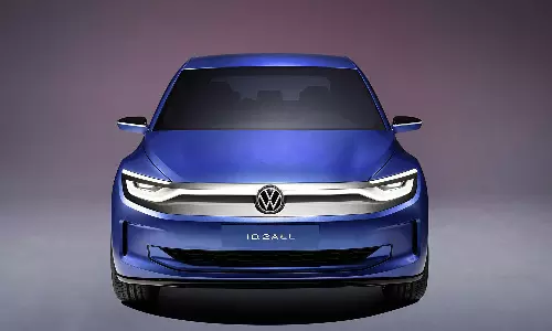 450கிமீ ரேஞ்ச் கொண்ட ஃபோக்ஸ்வேகன் எலெக்ட்ரிக் கார் அறிமுகம்!