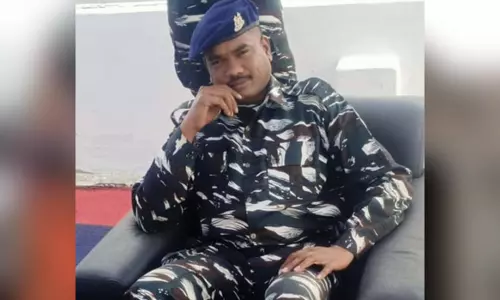 மத்திய ரிசர்வ் படை போலீஸ்காரர் தூக்குப்போட்டு தற்கொலை