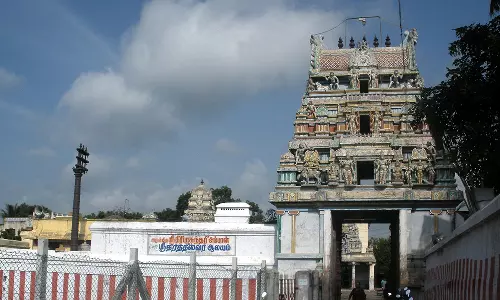 திருவள்ளூர் தீர்த்தீஸ்வரர் கோவிலில் பிரம்மோற்சவ விழா இன்று தொடங்கியது