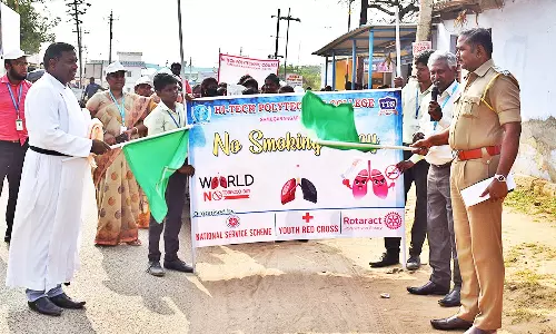 கூடங்குளத்தில் புகையிலை பொருட்களுக்கு எதிராக விழிப்புணர்வு பேரணி