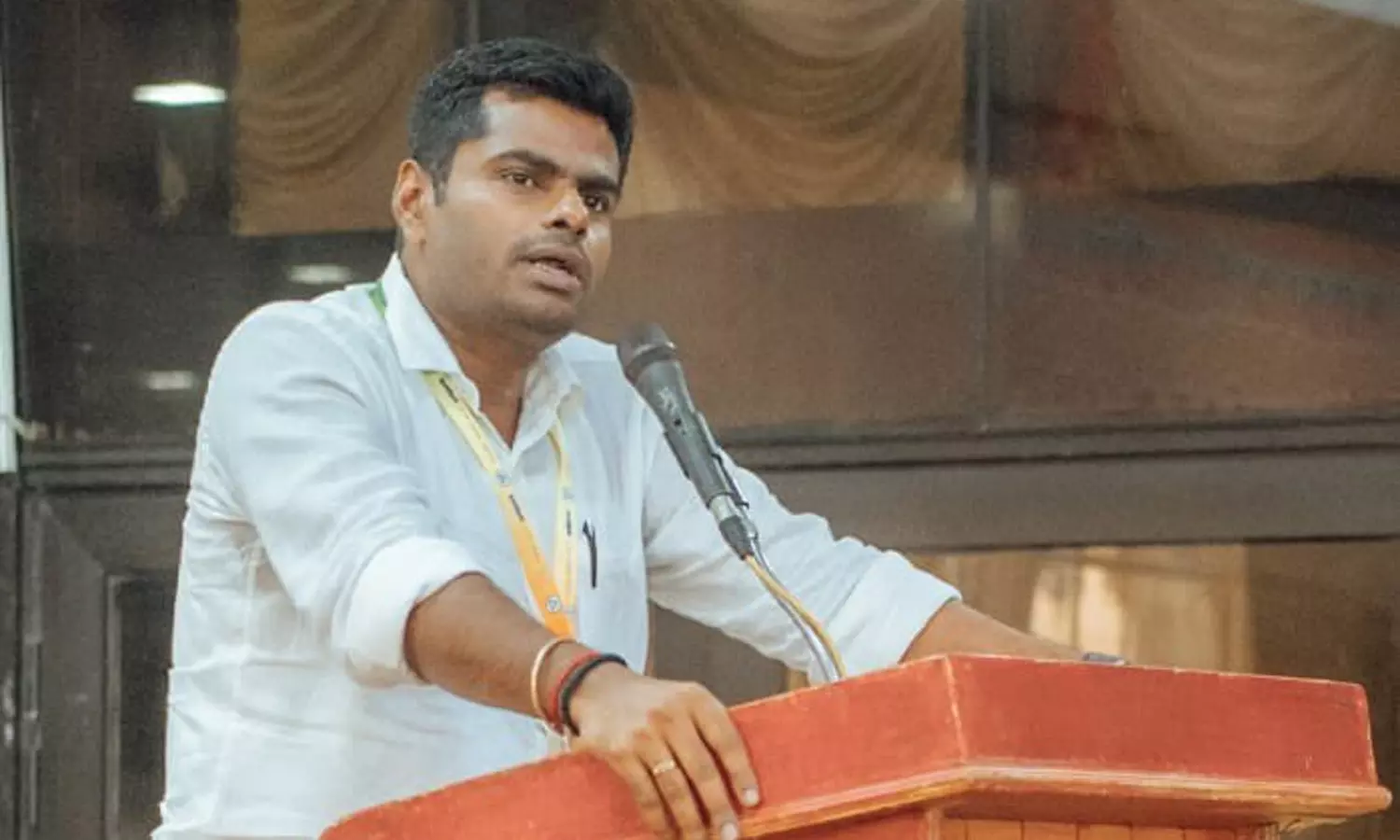 தி.மு.க. ஊழல் பட்டியலை நாளை காலை 10.15 மணிக்கு வெளியிடுவேன்- அண்ணாமலை அறிவிப்பு தி.மு.க. ஊழல் பட்டியலை நாளை காலை 10.15 மணிக்கு வெளியிடுவேன்- அண்ணாமலை அறிவிப்பு