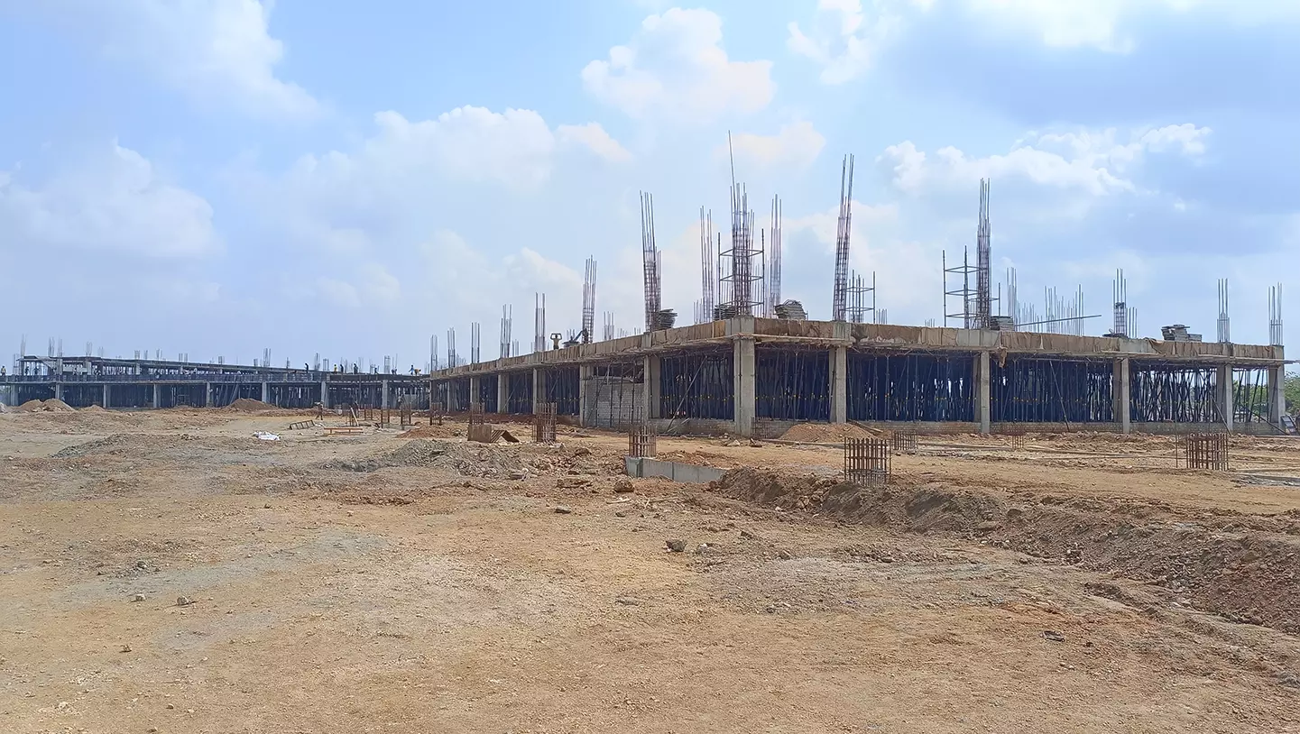 134 கடைகள், 63 ரேக்குகளுடன் கட்டப்படும் நவீன பஸ் நிலையம் 2024-ம் ஆண்டு ஆகஸ்டுக்குள் முடிக்க திட்டம் 134 கடைகள், 63 ரேக்குகளுடன் கட்டப்படும் நவீன பஸ் நிலையம் 2024-ம் ஆண்டு ஆகஸ்டுக்குள் முடிக்க திட்டம்