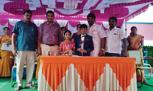 மாநில அளவில் வெற்றி பெற்ற வெங்கரை அரசு பள்ளி மாணவர்களுக்கு பாராட்டு விழா