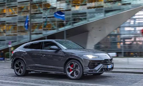 விரைவில் இந்தியா வரும் லம்போர்கினி உருஸ் எண்ட்ரி லெவல் மாடல்?