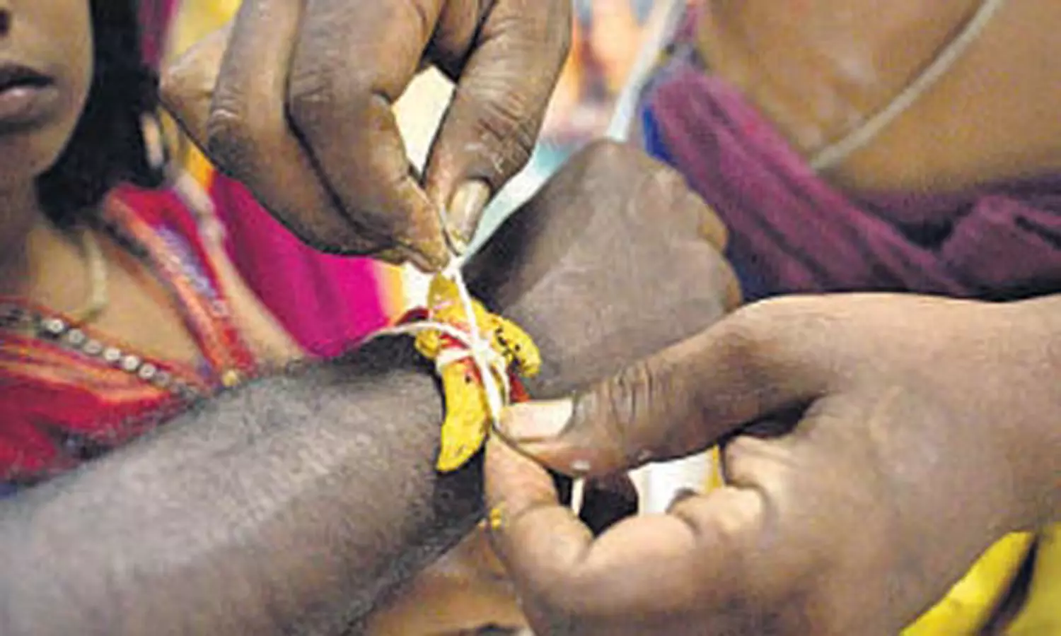 கொல்லங்கோடு பத்ரகாளி அம்மன் கோவிலில் காப்புகட்டு நிகழ்ச்சி கொல்லங்கோடு பத்ரகாளி அம்மன் கோவிலில் காப்புகட்டு நிகழ்ச்சி