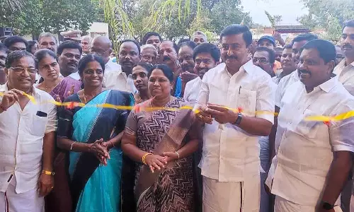 பொன்னிவாடி அரசு பள்ளிக்கு புதிய வகுப்பறைகள் - அமைச்சர்கள் தொடங்கி வைத்தனர்.