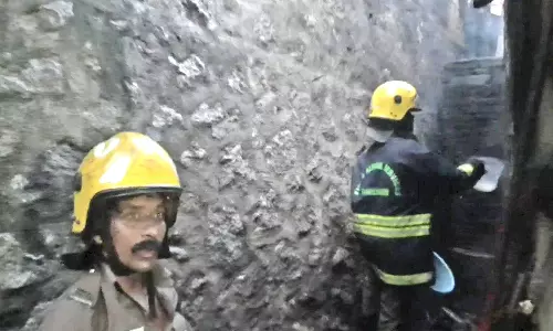 மார்த்தாண்டம் அருகே வீட்டில் தீ விபத்து