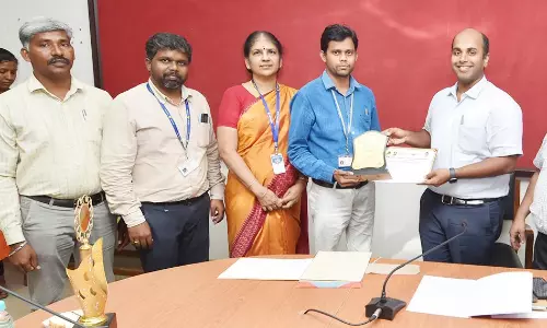 சிறப்பாக செயல்பட்ட வங்கிகளுக்கு பரிசுதொகை சான்றிதழ்கள்