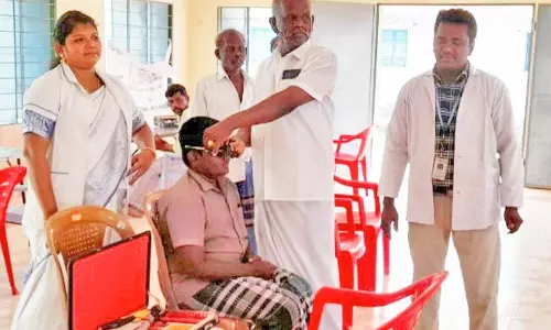 கயத்தாறு அருகே இலவச கண் பரிசோதனை முகாம்