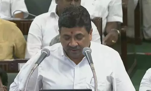 டிஎன்பிஎஸ்சி தேர்வு சர்ச்சை- கவன ஈர்ப்பு தீர்மானத்தில் விளக்கமளித்த அமைச்சர்