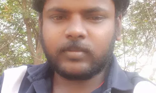 கிட்டிப்புல் விளையாட்டு தகராறில் வாலிபர் சரமாரி குத்திக்கொலை