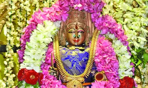 பண்ணாரியம்மன் கோவில் குண்டம் திருவிழா இன்று இரவு பூச்சாட்டுதலுடன் தொடங்குகிறது