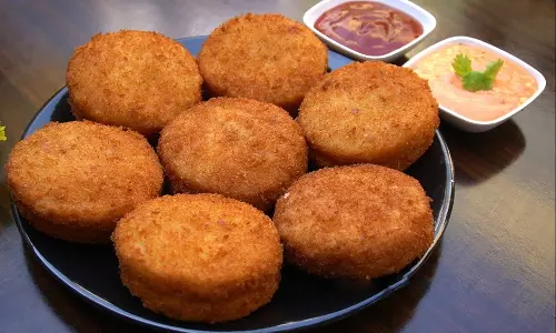 சூப்பரான ஸ்நாக்ஸ் ஆலு பிரெட் கச்சோரி