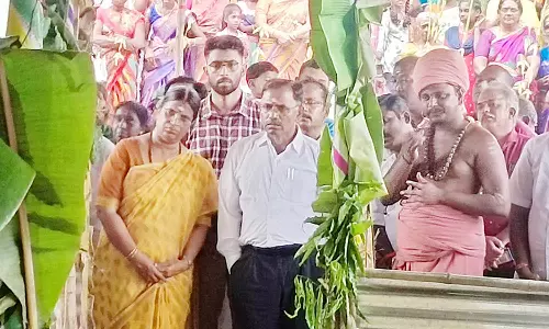 மணக்குடி பொறையான் கோவிலில் மஹா சண்டி ஹோமம்; கலெக்டர் சாமி தரிசனம்