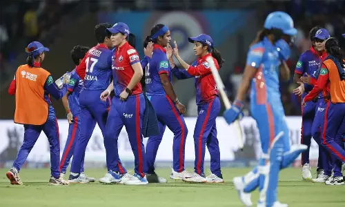மகளிர் பிரீமியர் லீக்: டெல்லி அணிக்கு 110 ரன்கள் இலக்கு நிர்ணயித்தது மும்பை இந்தியன்ஸ்