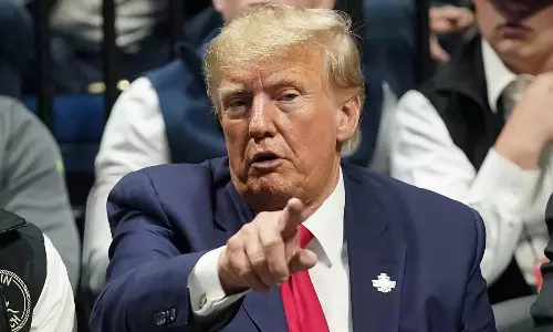 நடிகைக்கு பணம் கொடுத்த வழக்கு- அமெரிக்க முன்னாள் அதிபர் டிரம்ப் இன்று கைது செய்யப்படுவாரா?