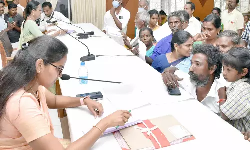 குறைதீர்க்கும் கூட்டத்தில் பெறப்பட்ட 235 மனுக்கள் மீது நடவடிக்கை- கலெக்டர் தகவல்