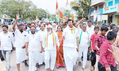 காங்கிரஸ் கட்சி சார்பில் பொதுகூட்டம்