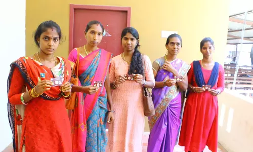 195 பெண்களுக்கு தாலிக்கு தங்கம் உதவித் தொகை