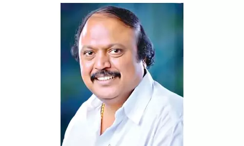 எம்.எல்.ஏ.க்களின் அவசரப்பணிக்குதட்டச்சர் நியமிக்க வேண்டும்-கென்னடி எம்.எல்.ஏ. கோரிக்கை