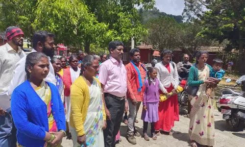 ஊட்டியில் கலெக்டரிடம் பொதுமக்கள் மனு