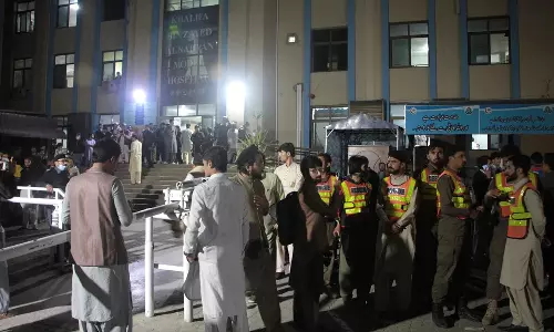 ஆப்கானிஸ்தான்-பாகிஸ்தானில் பயங்கர நில நடுக்கம்- 13 பேர் பலி