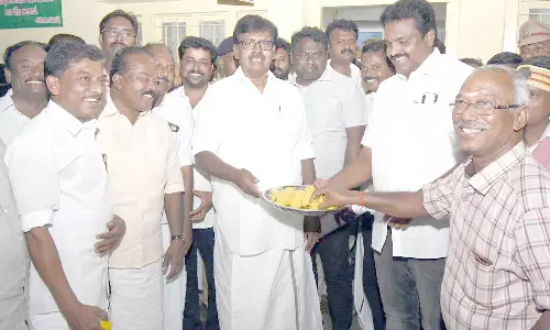 தஞ்சாவூர்-ஹூப்ளி ரெயில் சேவையை நிரந்தரமாக்க முயற்சி; எம்.பி. பேட்டி