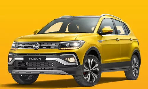 கார் மாடல்கள் விலையை உயர்த்தும் ஃபோக்ஸ்வேகன் - எப்போ அமலுக்கு வருது தெரியுமா?