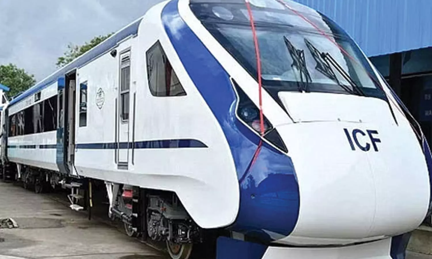 கோவை-சென்னை வந்தே பாரத் ரெயில் 6 மணி நேரத்தில் சென்றடையும்: ரெயில் பயணிகள், தொழில் துறையினர் வரவேற்பு