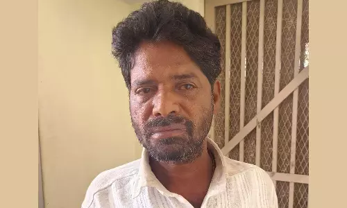 சொத்து தகராறில் தந்தையை ஆட்டோ ஏற்றி கொல்ல முயன்ற மகன் கைது