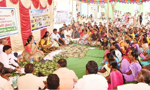 அனைத்து வீடுகளிலும் மழைநீர் சேகரிப்பு தொட்டி அமைக்க வேண்டும்- கலெக்டர் வேண்டுகோள்