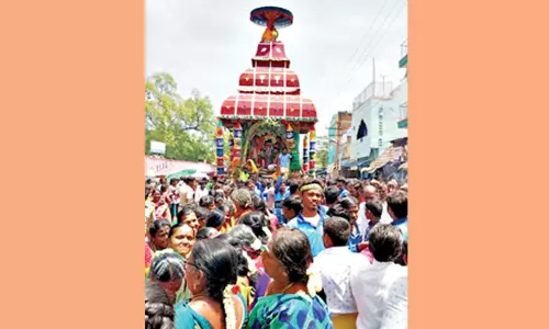 பெரிய மாரியம்மன் கோவில் பங்குனி திருவிழா தேரோட்டம்