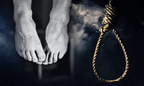 விவசாயி தூக்கிட்டு தற்கொலை