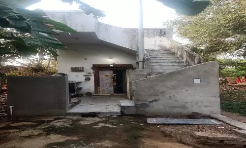 பண்ருட்டி அருக வீடுகளில் நகை கொள்ளை: போலீசார் விசாரணை