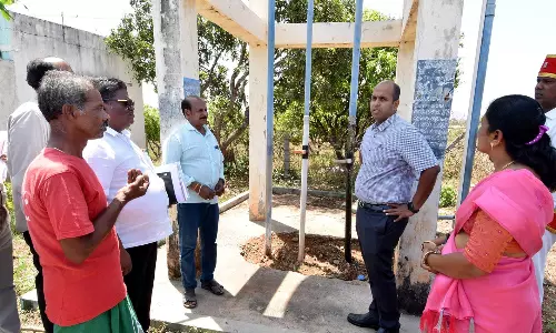 கிருஷ்ணகிரி ஒன்றியத்தில்சீரமைப்பு பணிகளை கலெக்டர் ஆய்வு