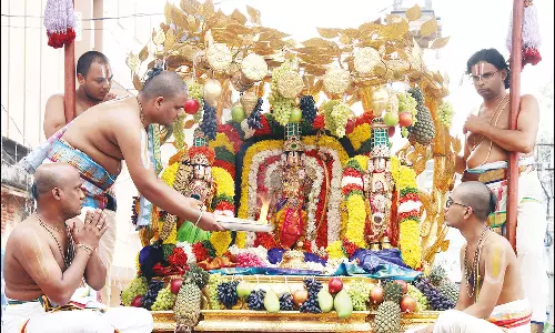 பிரம்மோற்சவ விழா 4-வது நாள்: கல்ப விருட்ச, சர்வ பூபால வாகனங்களில் கோதண்டராமர் உலா