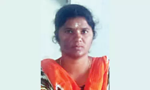 திருச்செங்கோடு பெண் வி.ஏ.ஓ தற்கொலை செய்தது ஏன்?- கணவரிடம் விசாரணை