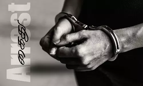 பழனியில் ரேசன் அரிசி பதுக்கிய ரைஸ் மில் அதிபர் கைது !