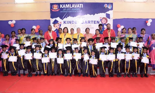 சாகுபுரம் கமலாவதி பள்ளியில் மழலையர் பிரிவு மாணவர்களுக்கு பட்டமளிப்பு