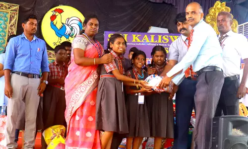 மனவளர்ச்சி குன்றிய மாணவர்களுக்கு காளீஸ்வரி கல்லூரி  உதவி