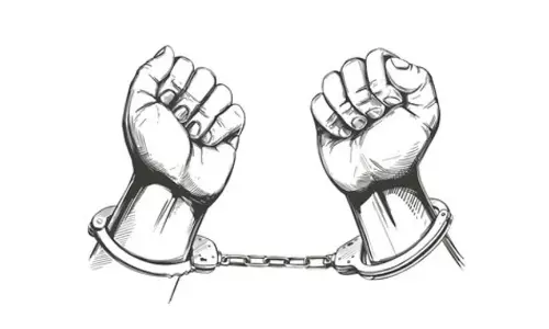 லாட்டரி விற்ற இளைஞர் கைது