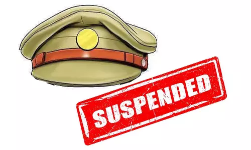 ரூ.70 லட்சம் நகை மோசடி வழக்கு: கைதான சப்-இன்ஸ்பெக்டர் சஸ்பெண்டு