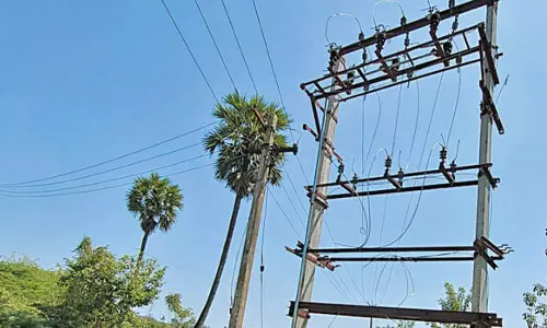 டிரான்ஸ்பார்மர் அமைக்க நடவடிக்கை எடுக்க வேண்டும்- பொதுமக்கள் கோரிக்கை