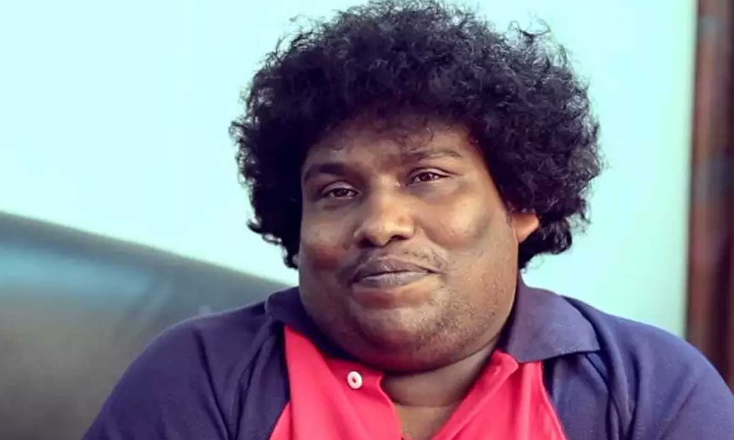 திருச்செந்தூர் கோவிலில் நடிகர் யோகிபாபு சாமி தரிசனம்