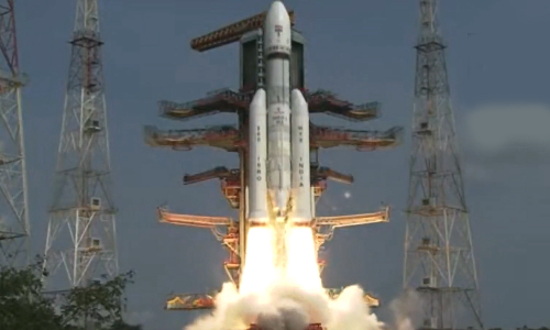 36 செயற்கைகோள்களுடன் வெற்றிகரமாக விண்ணில் பாய்ந்தது எல்.வி.எம்3-எம்3 ராக்கெட்