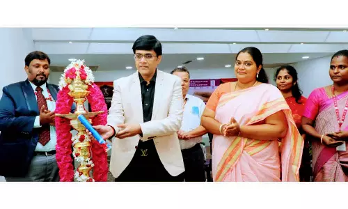 கண்லென்ஸ் பொருத்துதல் பயிலரங்கு-டீன் செந்தில்குமார் தொடங்கி வைத்தார்