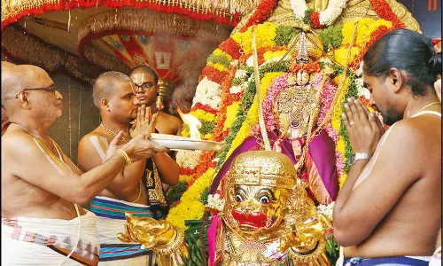 பிரம்மோற்சவ விழா 6-வது நாள்:அனுமன் வாகனத்தில் கோதண்டராமர் உலா