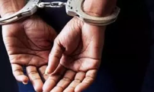 பணம் வைத்து சூதாடிய 4 பேர் கைது