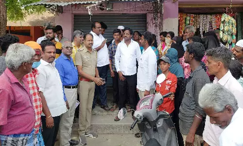 குடிநீர் கேட்டு சாலை மறியல்